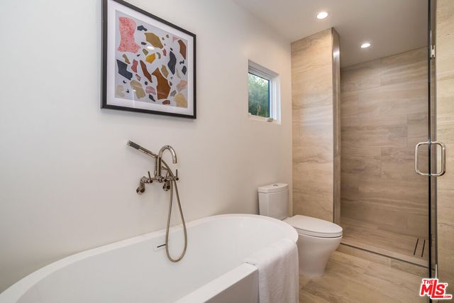 $4,495,000 | 216 South Almont Drive, Beverly Hills, CA 90211