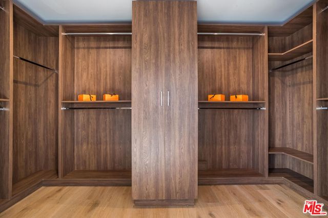 $4,495,000 | 216 South Almont Drive, Beverly Hills, CA 90211