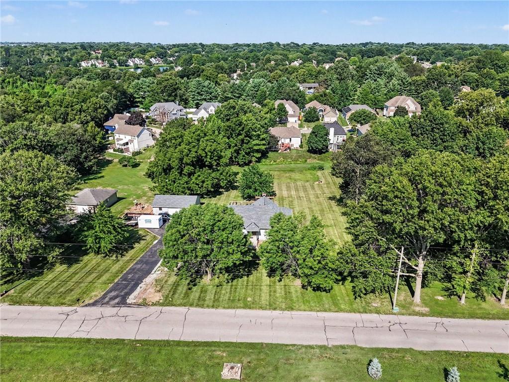 2105 Northeast Porter Road Blue Springs, MO 64014 - Photo 26 of 31 Gallery Image 26