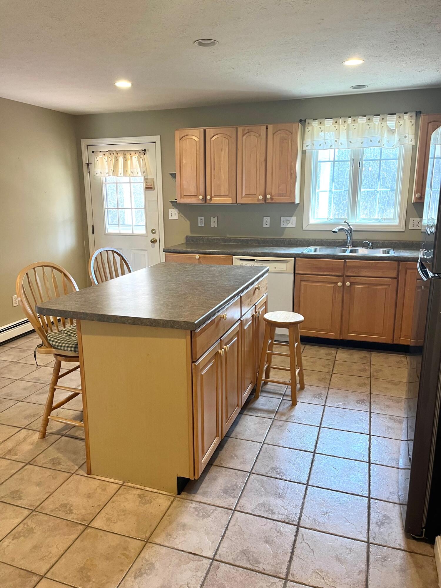 36 Joseph Drive, Unit 36 Gorham, ME 04038 - Photo 7 of 19 36kitch7