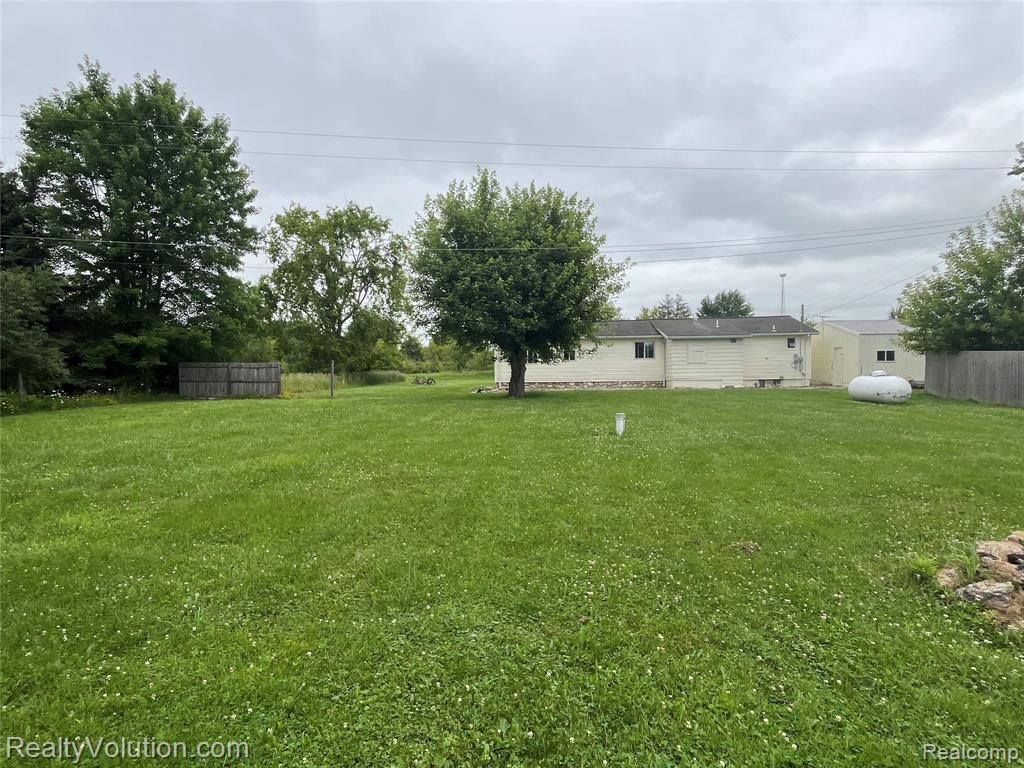 4025 Barth Road Capac, MI 48014 - Photo 16 of 21