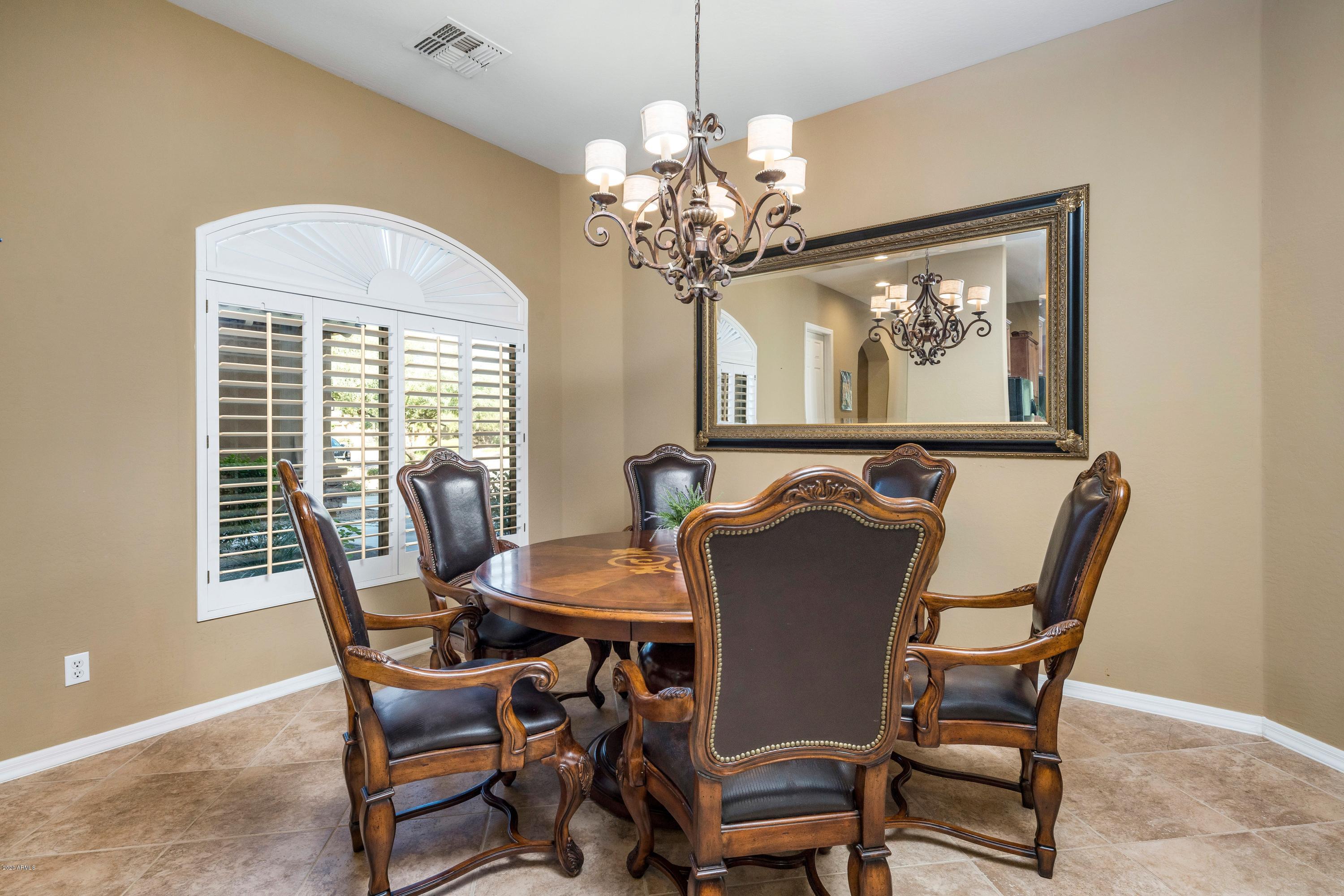 3735 East Maffeo Road Phoenix, AZ 85050 - Photo 4 of 16 Breakfast Room