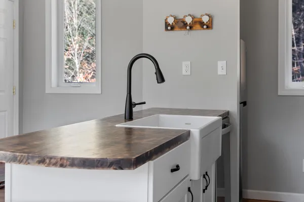 $309,900 | 82 Angus Drive, Johnson, VT 05656