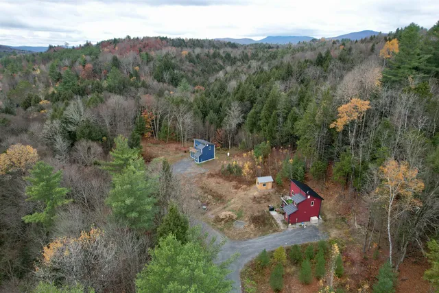 $344,900 | 82 Angus Drive, Johnson, VT 05656