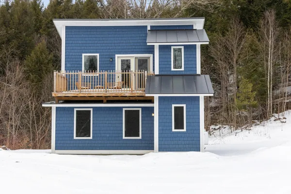 $309,900 | 82 Angus Drive, Johnson, VT 05656