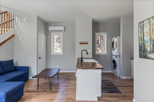 $309,900 | 82 Angus Drive, Johnson, VT 05656