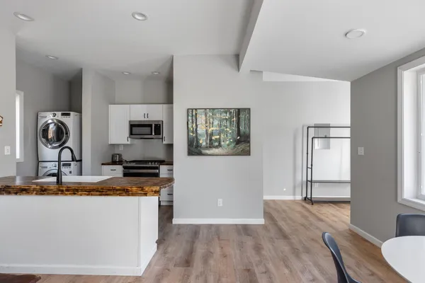 $309,900 | 82 Angus Drive, Johnson, VT 05656