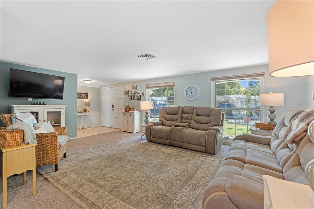 8702 Powderhorn Row Hudson, FL 34667 - Photo 6 of 44