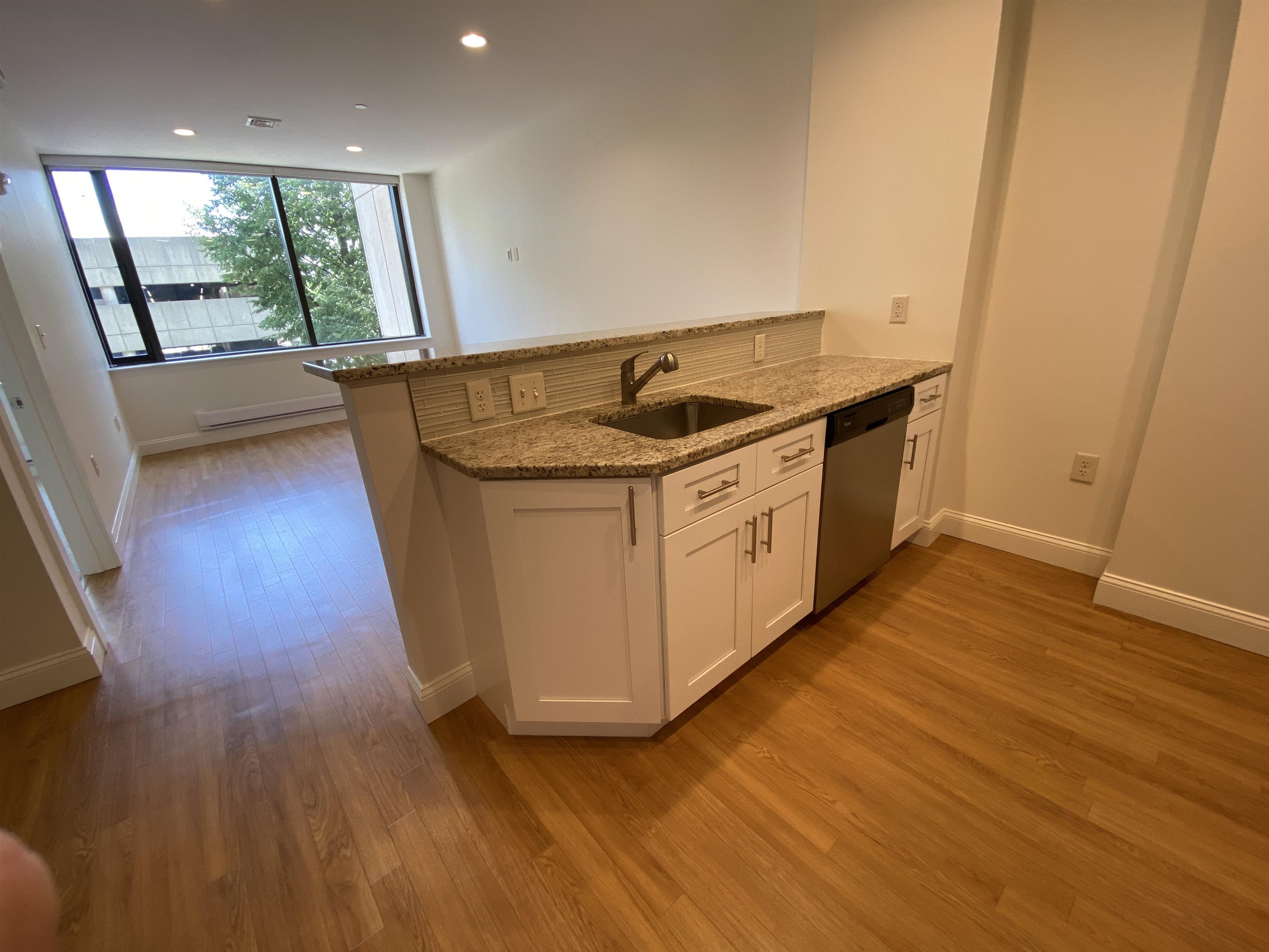 875 Elm Street, Unit 211 Manchester, NH 03101 - Photo 11 of 38