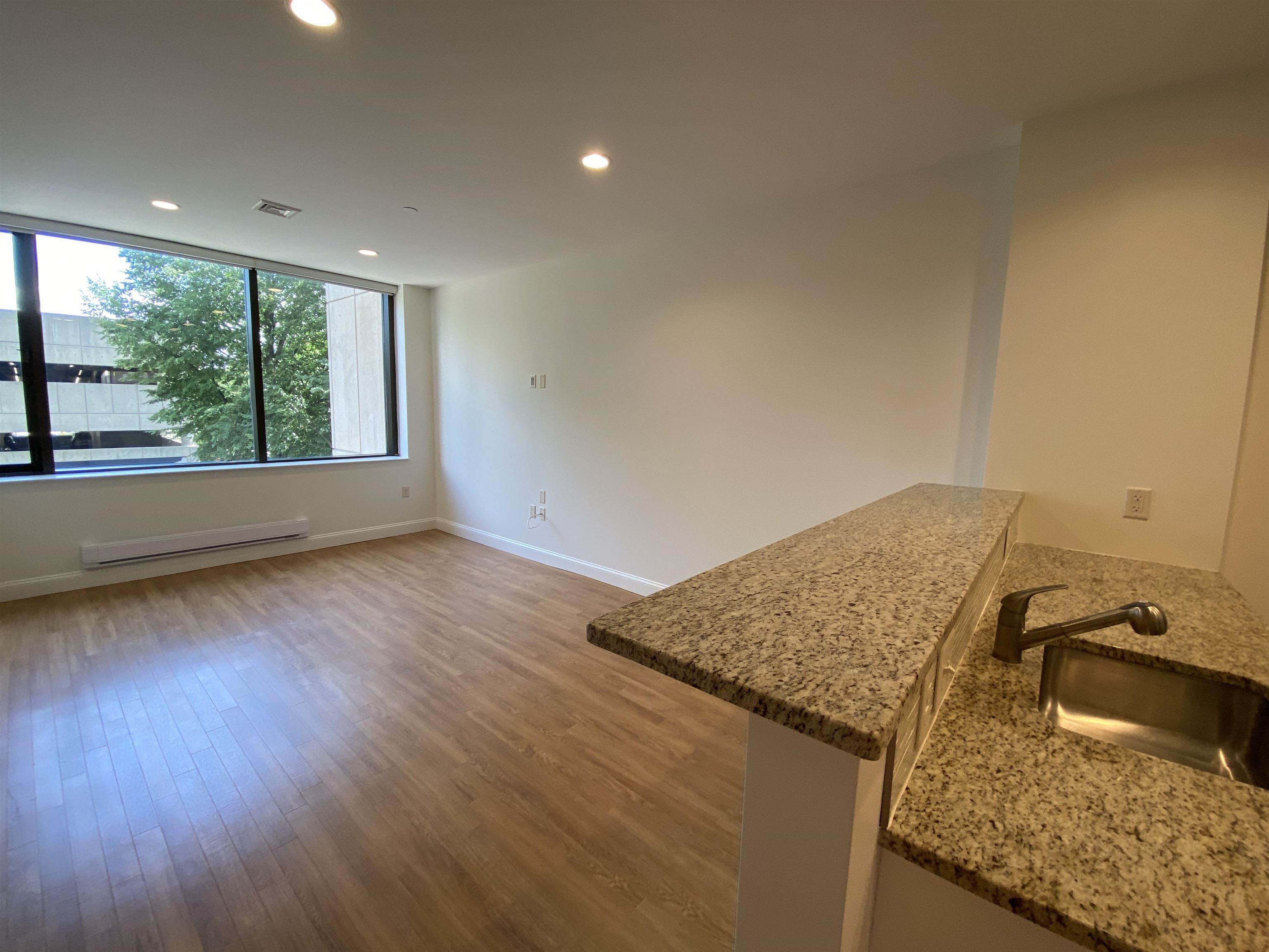 875 Elm Street, Unit 211 Manchester, NH 03101 - Photo 12 of 38