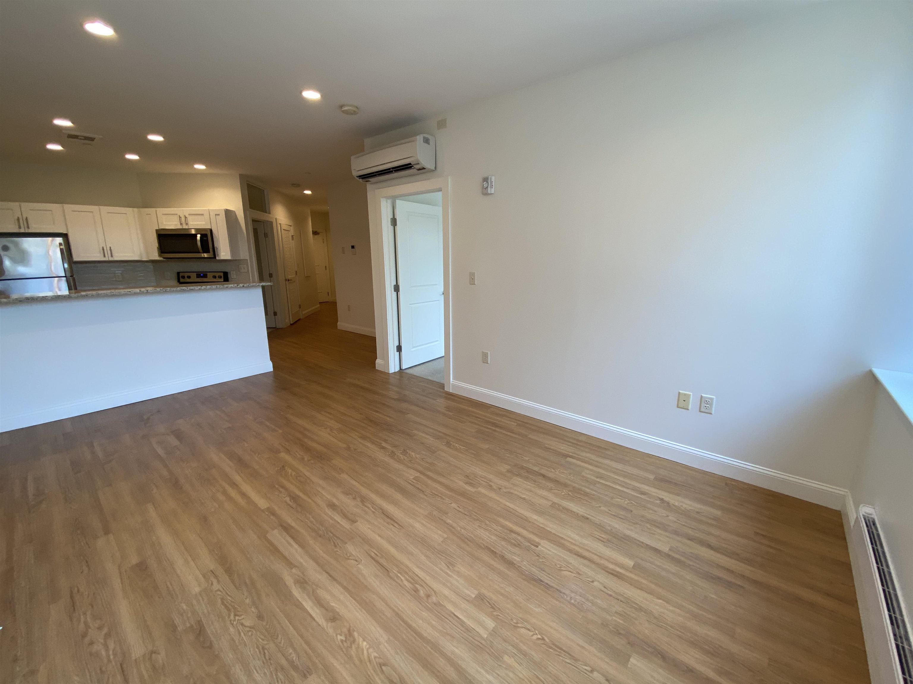 875 Elm Street, Unit 211 Manchester, NH 03101 - Photo 15 of 38