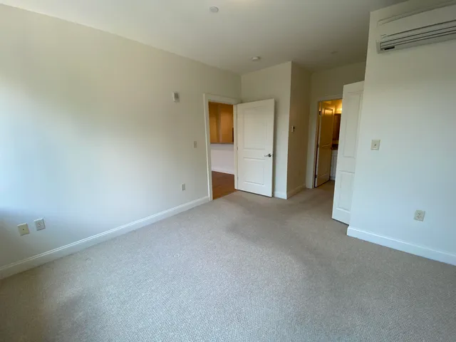 $2,583 | 875 Elm Street, Unit 211, Manchester, NH 03101