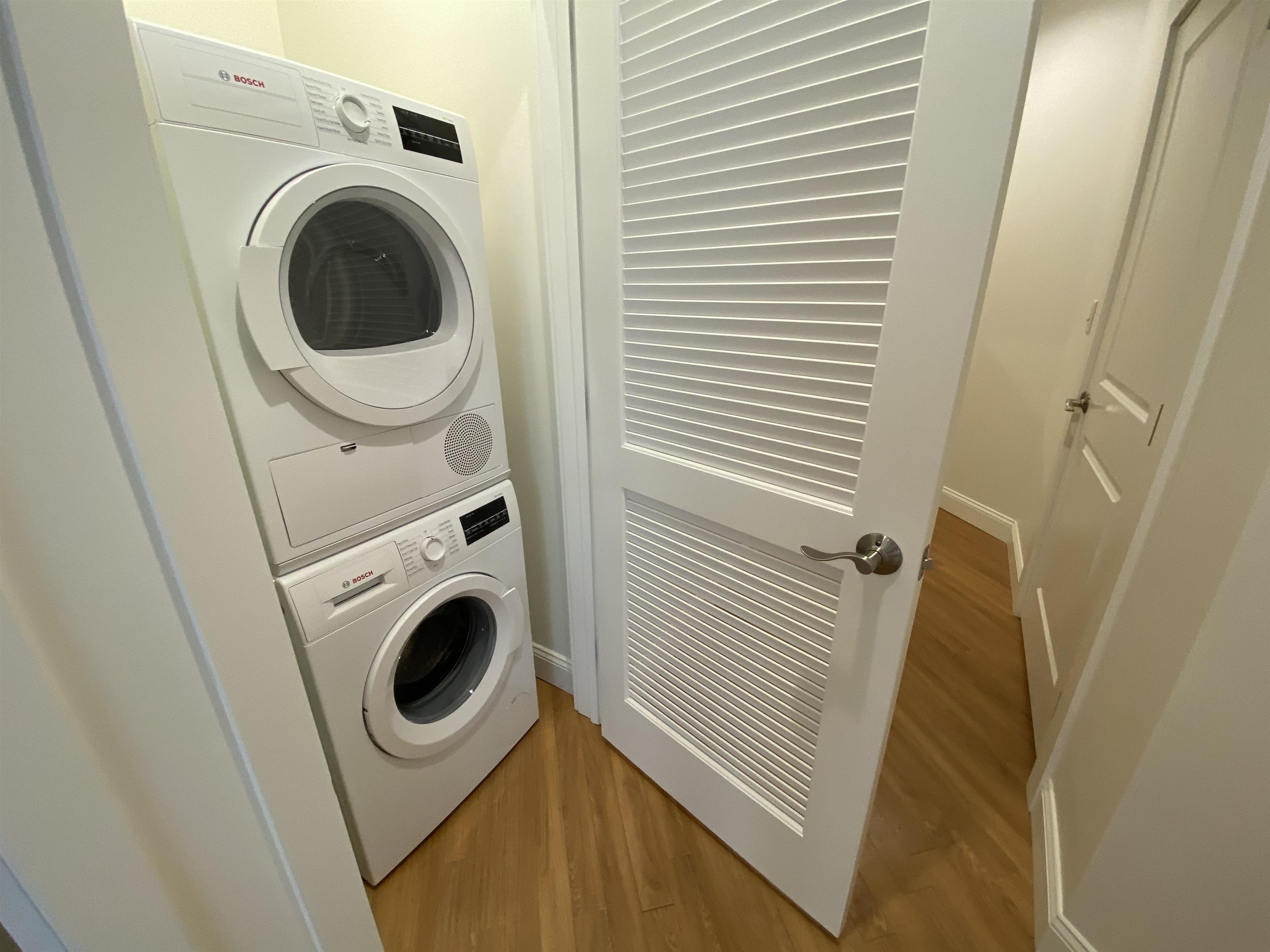 875 Elm Street, Unit 211 Manchester, NH 03101 - Photo 29 of 38