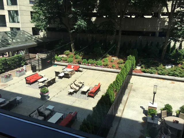 $2,583 | 875 Elm Street, Unit 211, Manchester, NH 03101