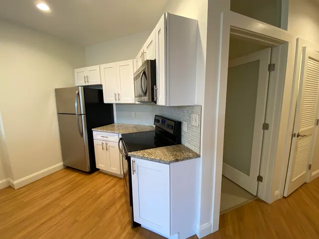 $2,583 | 875 Elm Street, Unit 211, Manchester, NH 03101