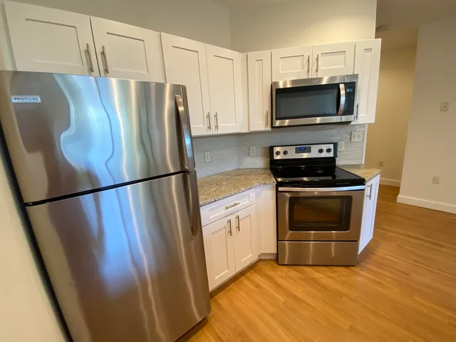 $2,583 | 875 Elm Street, Unit 211, Manchester, NH 03101