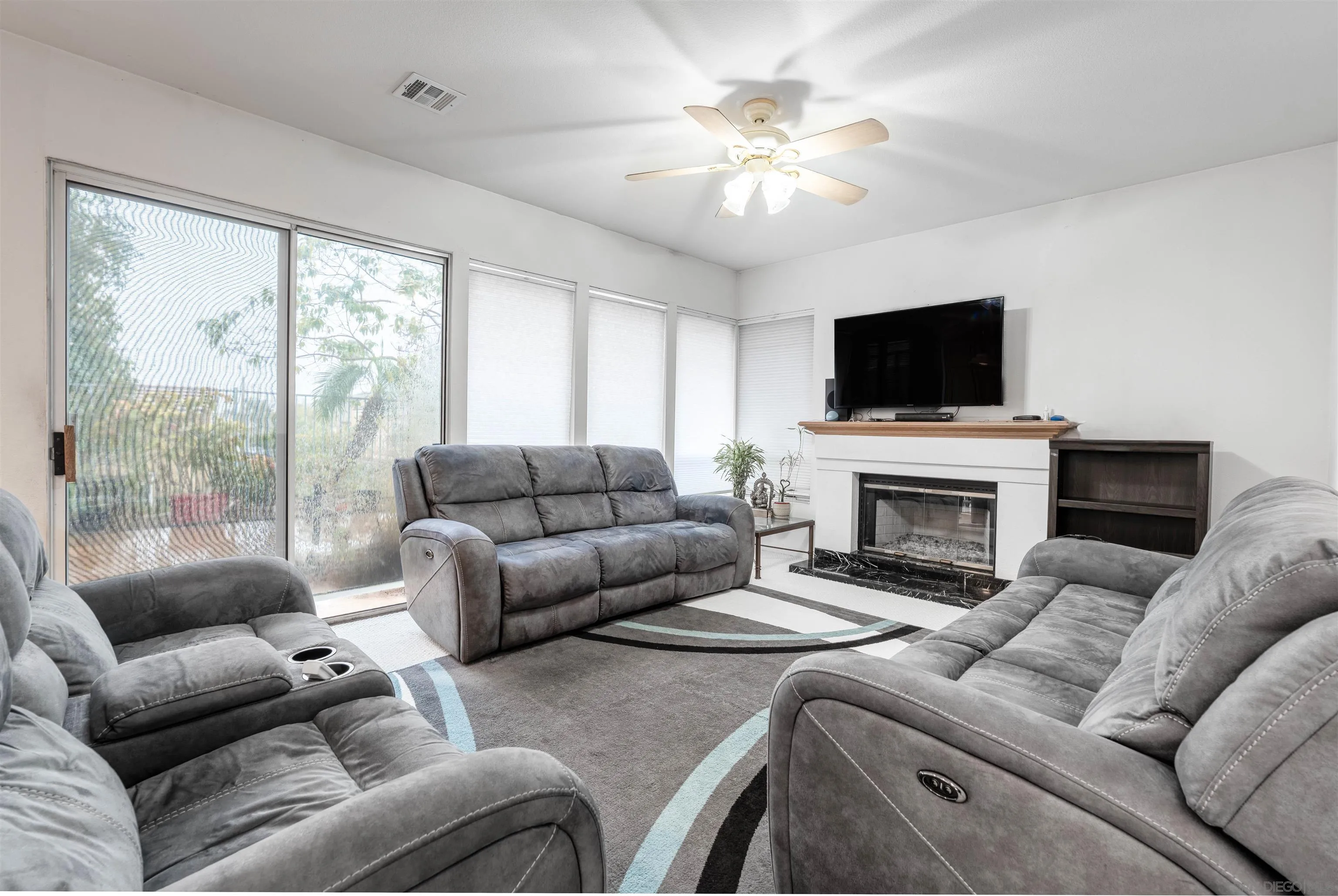 13957 Carmel Ridge Road San Diego, CA 92128 - Photo 3 of 26