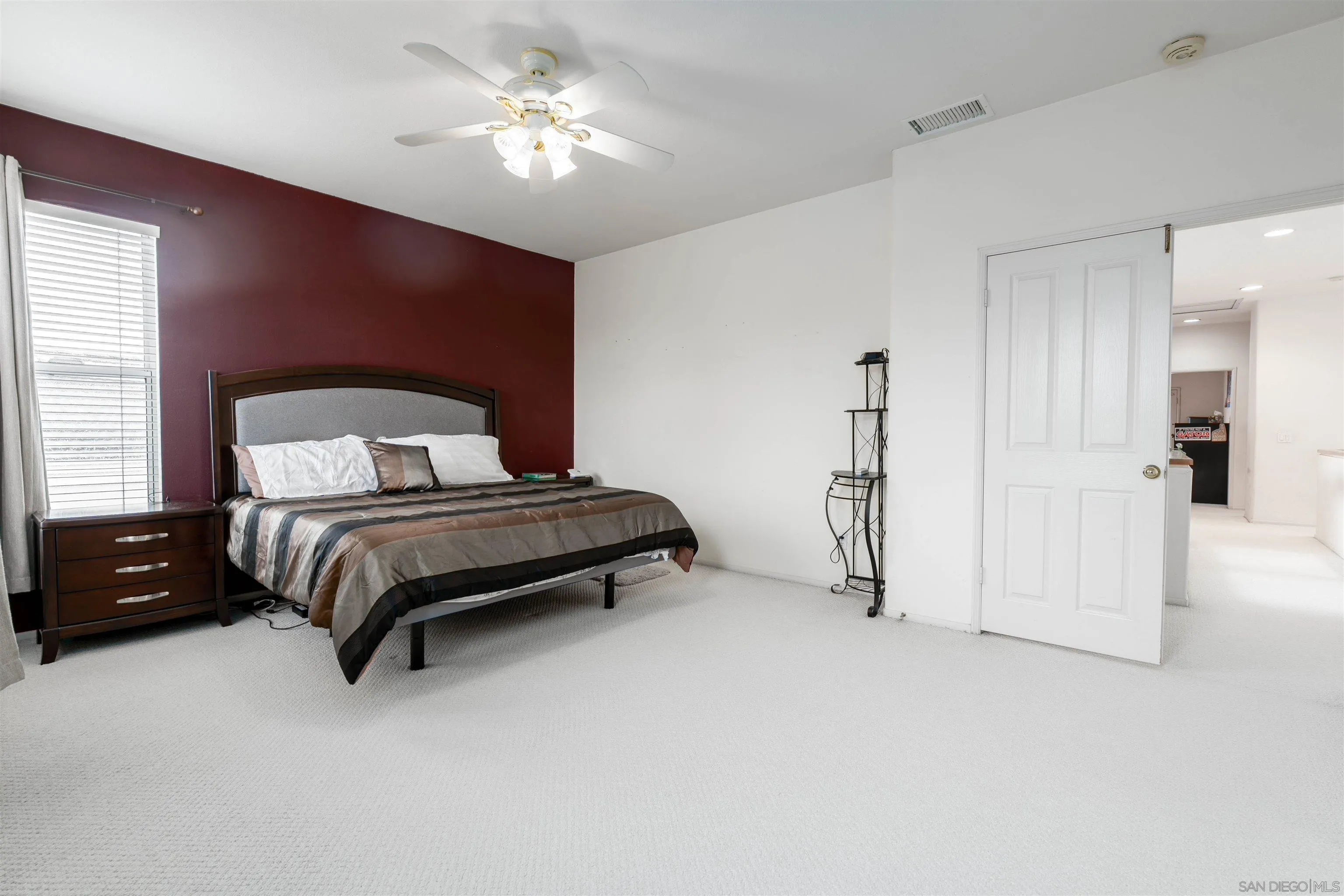 13957 Carmel Ridge Road San Diego, CA 92128 - Photo 4 of 26