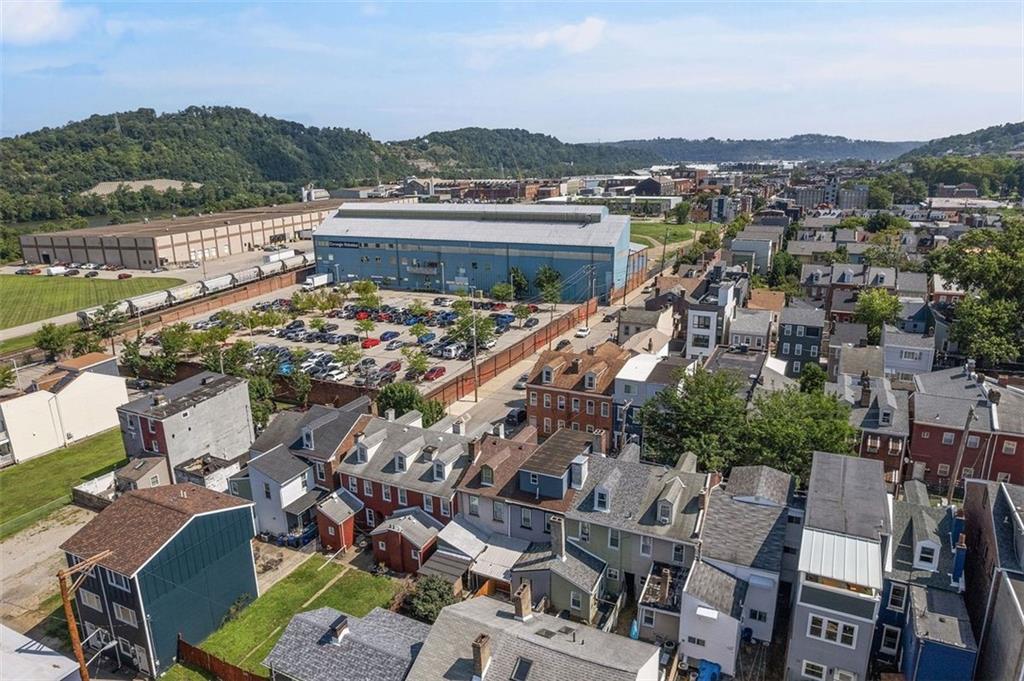 106 44th Street Pittsburgh, PA 15201 - Photo 41 of 41 an aerial view of a city with lots of residential buildings