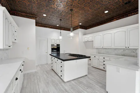 $789,000 | 602 Fallbrook Avenue, Clovis, CA 93611