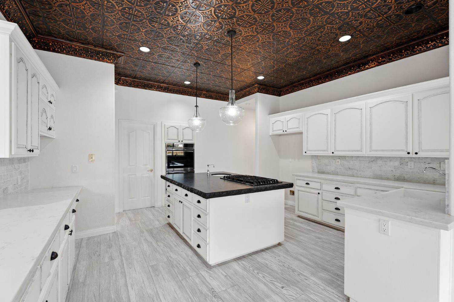 602 Fallbrook Avenue Clovis, CA 93611 - Photo 11 of 42