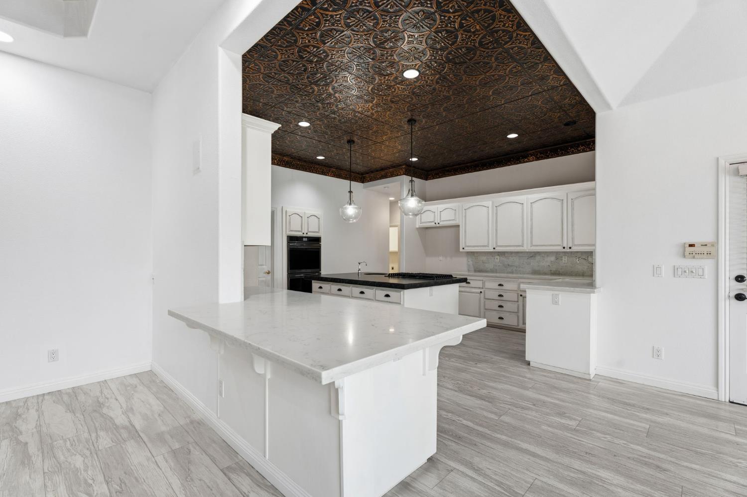 602 Fallbrook Avenue Clovis, CA 93611 - Photo 13 of 42