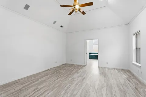 $789,000 | 602 Fallbrook Avenue, Clovis, CA 93611