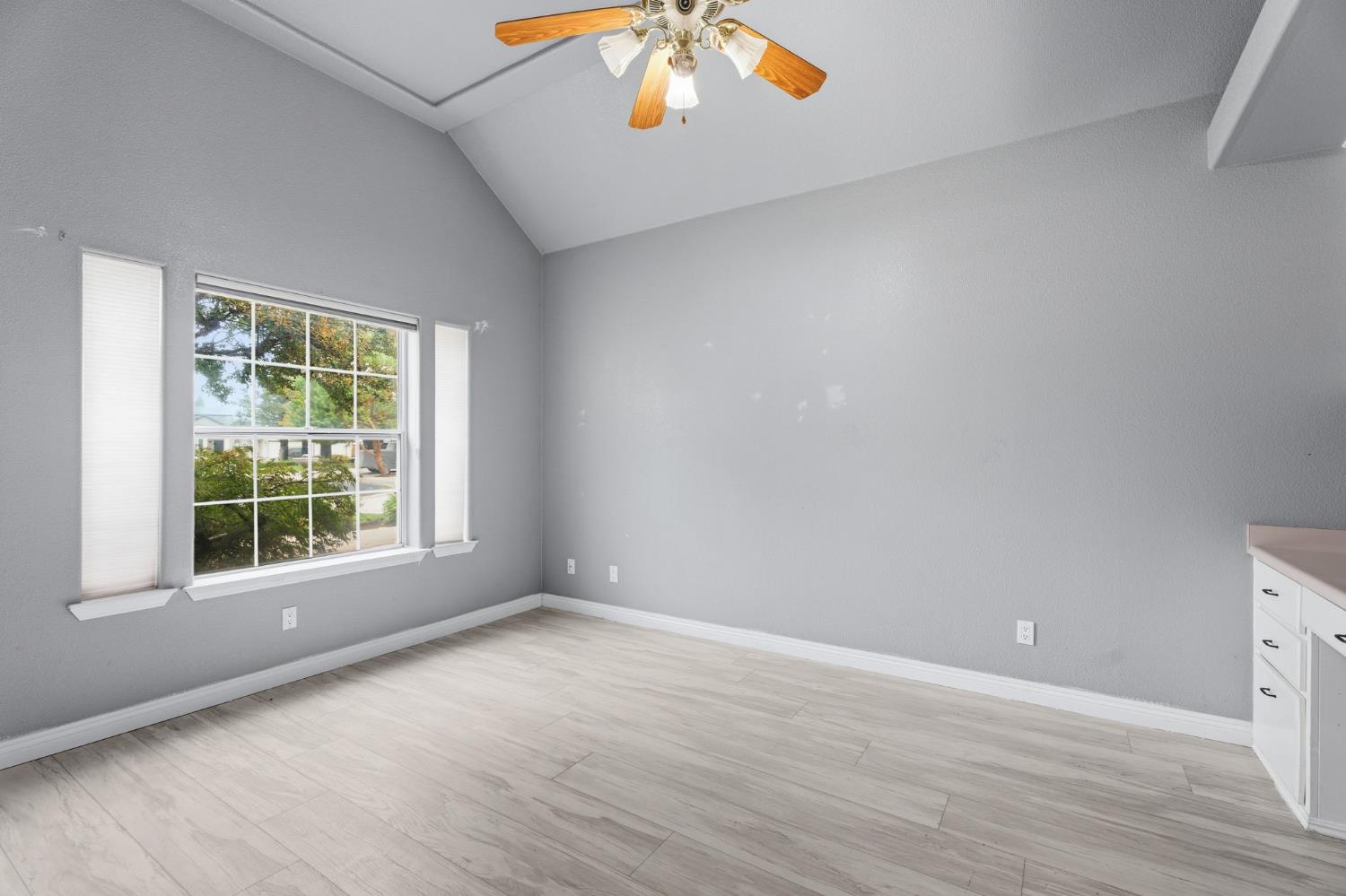 602 Fallbrook Avenue Clovis, CA 93611 - Photo 28 of 42