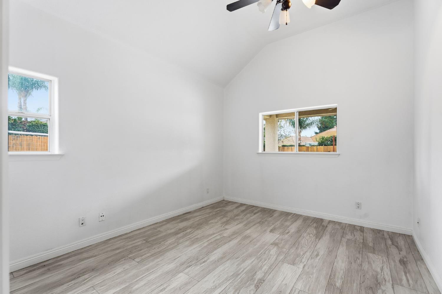 602 Fallbrook Avenue Clovis, CA 93611 - Photo 30 of 42