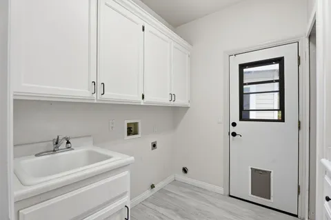 $789,000 | 602 Fallbrook Avenue, Clovis, CA 93611