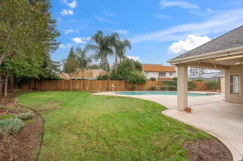 $789,000 | 602 Fallbrook Avenue, Clovis, CA 93611