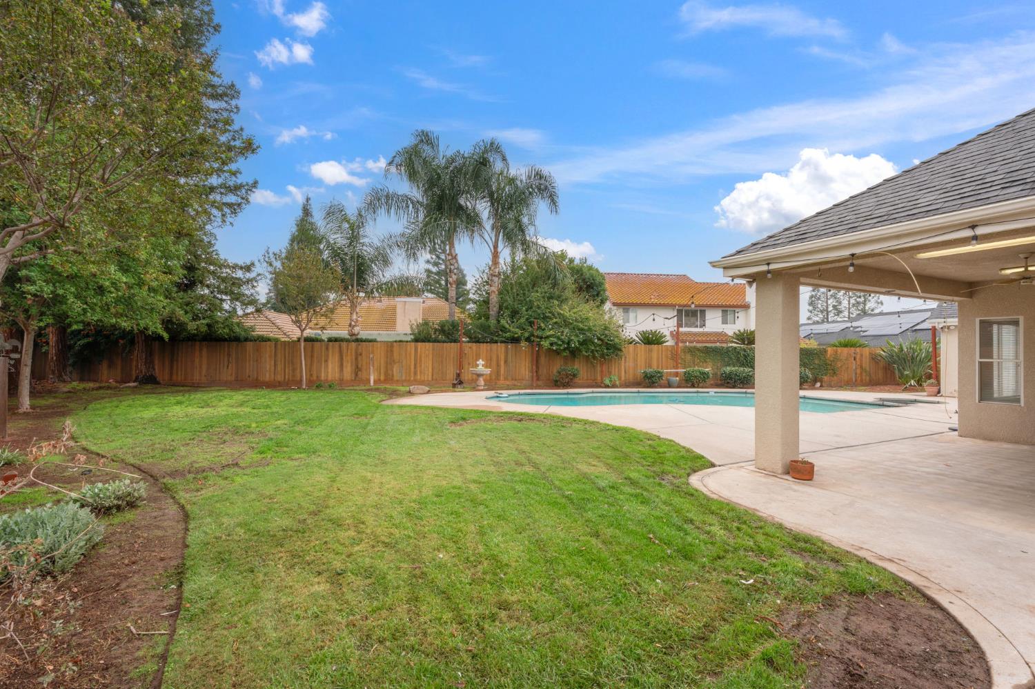 602 Fallbrook Avenue Clovis, CA 93611 - Photo 33 of 42