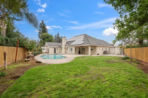 $789,000 | 602 Fallbrook Avenue, Clovis, CA 93611