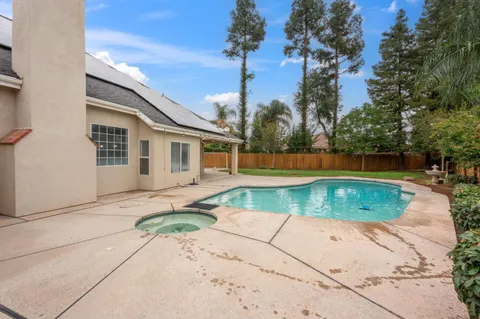 $789,000 | 602 Fallbrook Avenue, Clovis, CA 93611