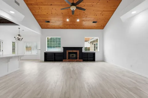 $789,000 | 602 Fallbrook Avenue, Clovis, CA 93611