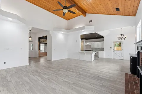 $789,000 | 602 Fallbrook Avenue, Clovis, CA 93611