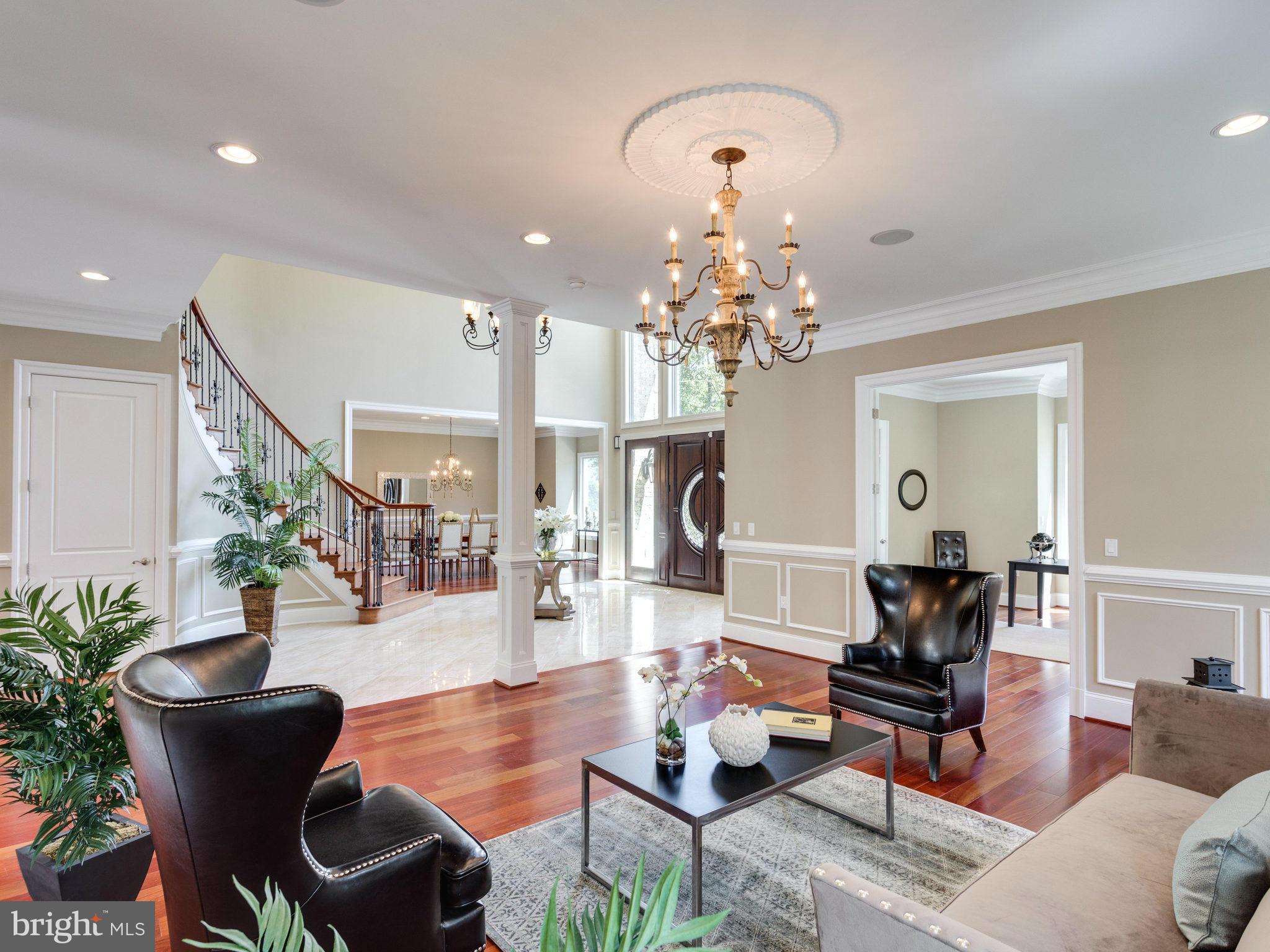 385 Court House Road Southwest Vienna, VA 22180 - Photo 10 of 29 Living Room View of Foyer