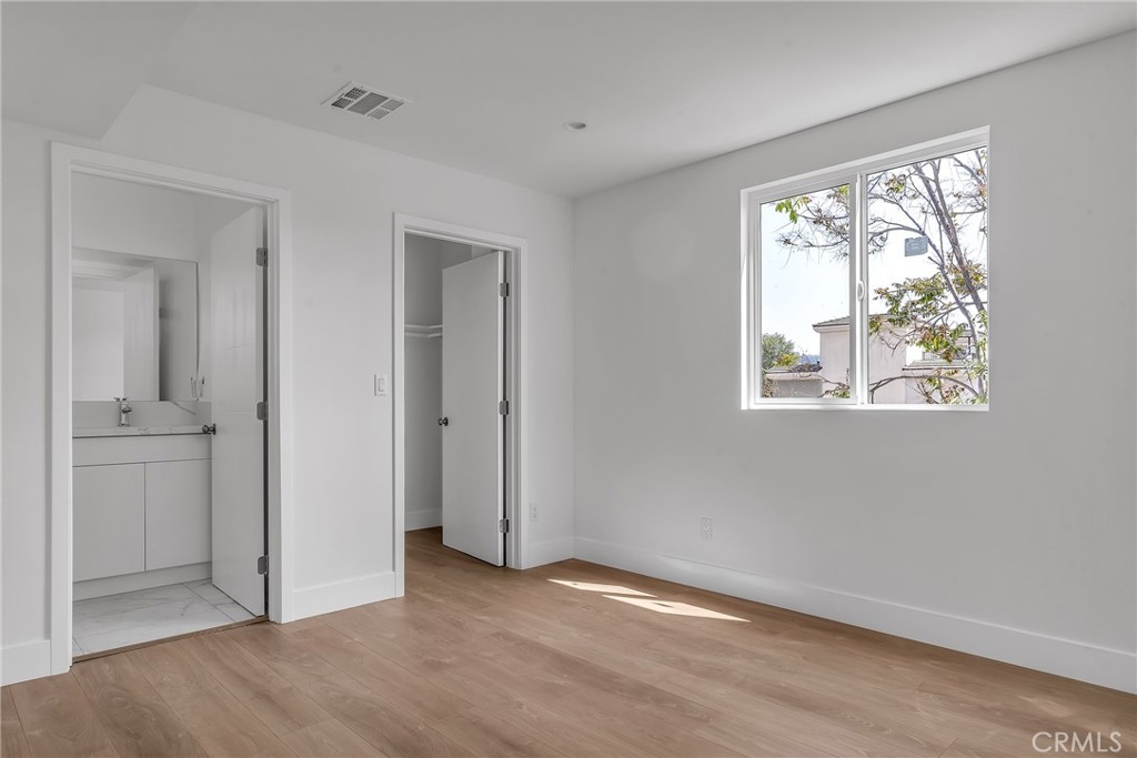 4453 Colfax Avenue, Unit 2 Studio City, CA 91602 - Photo 15 of 60 a view of an empty room with a window