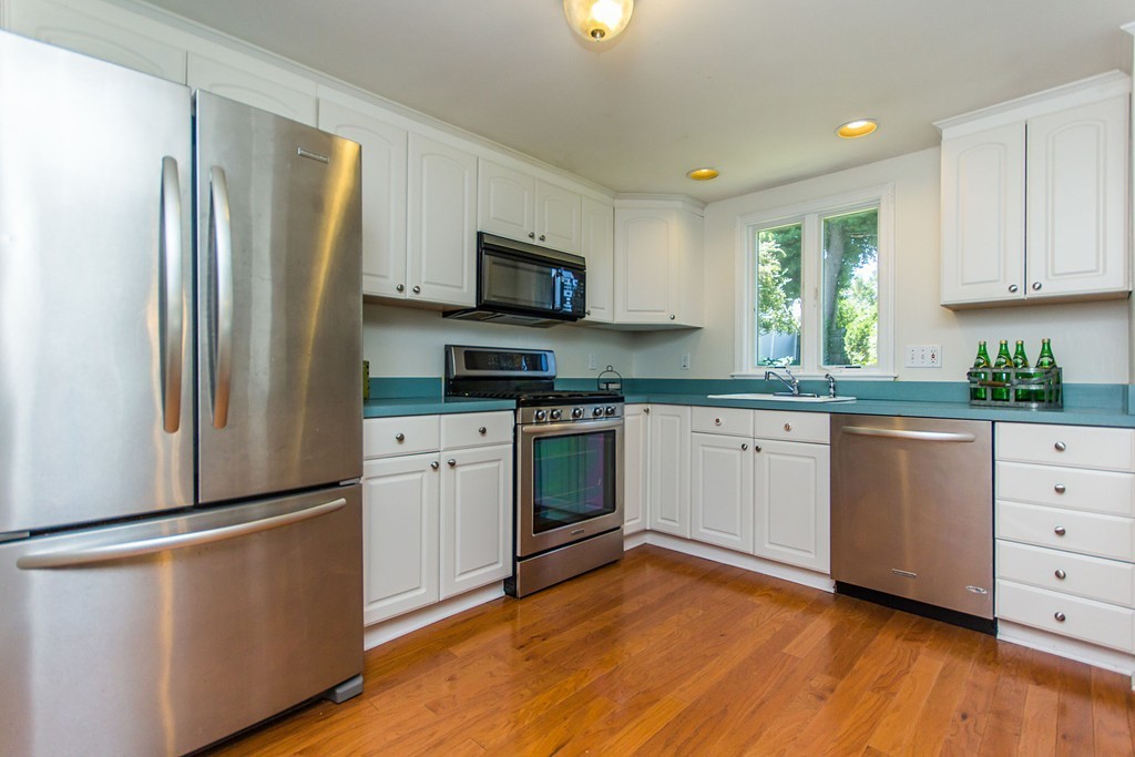 37 Wilmot Road Waltham, MA 02453 - Photo 3 of 30 Gallery Image 3