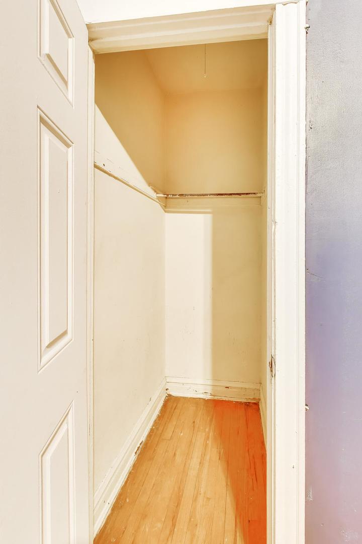 5738 South Ada Street Chicago, IL 60636 - Photo 13 of 22 a view of a room with painted walls