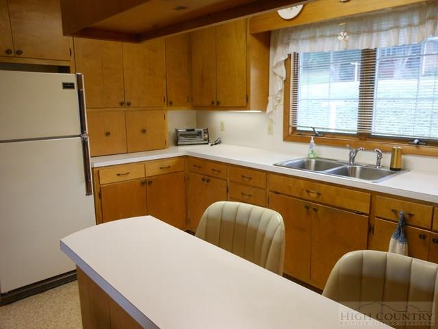 532 Wilson Lane Boone, NC 28607 - Photo 7 of 43 Gallery Image 7
