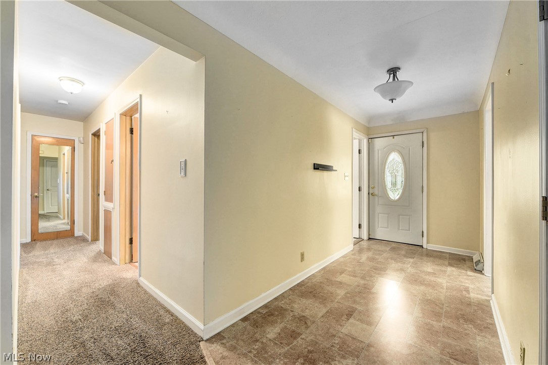 7566 Ragall Parkway Cleveland, OH 44130 - Photo 2 of 48 Gallery Image 2