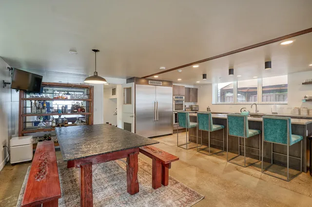 $1,270,000 | 1290 Snelling Avenue North, St. Paul, MN 55108