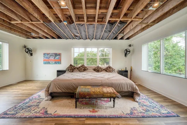 $1,270,000 | 1290 Snelling Avenue North, St. Paul, MN 55108