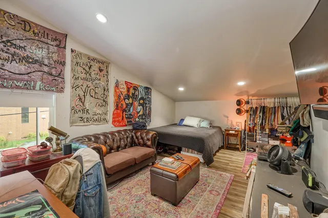 $1,270,000 | 1290 Snelling Avenue North, St. Paul, MN 55108