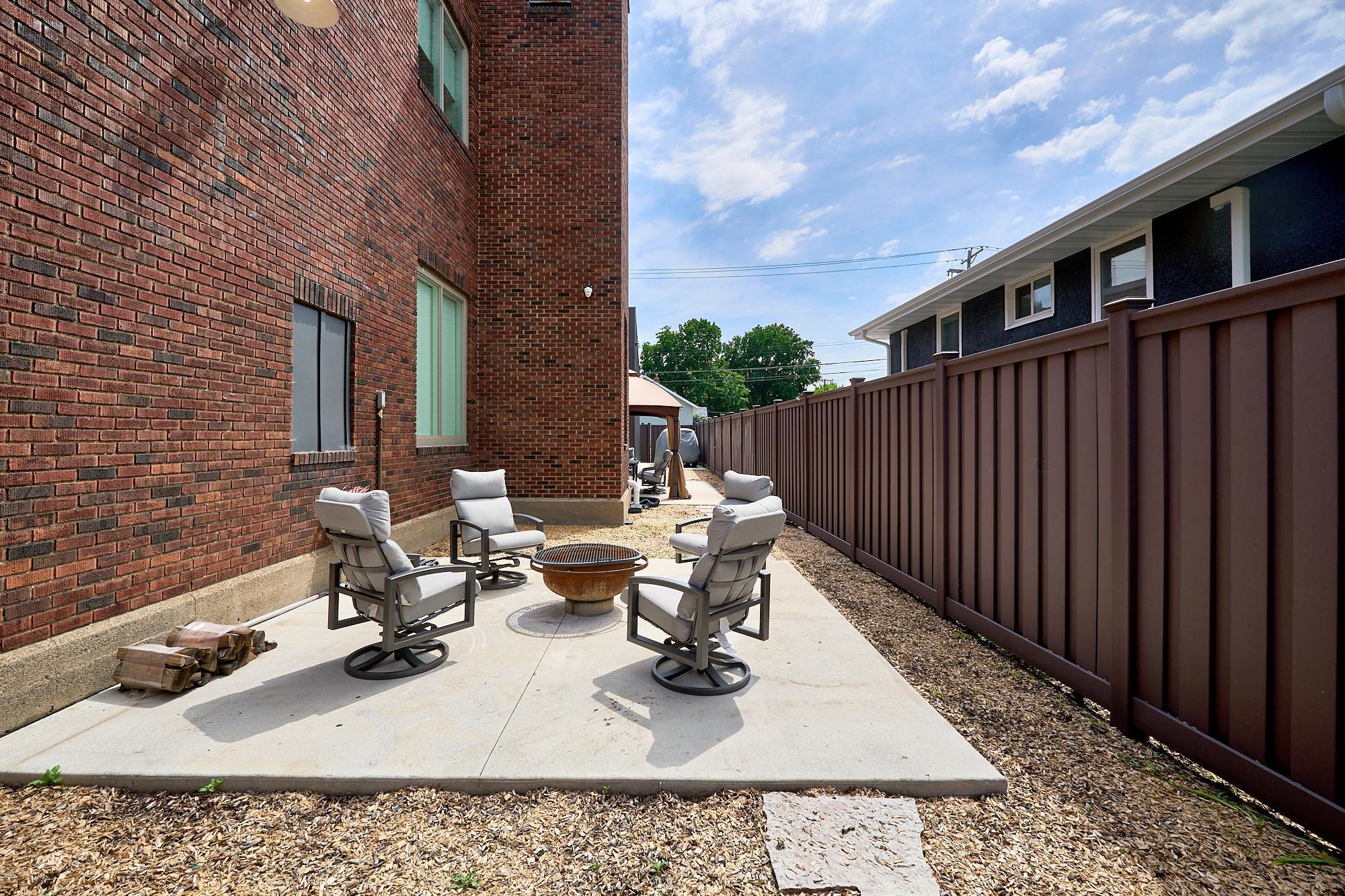 1290 Snelling Avenue North St. Paul, MN 55108 - Photo 34 of 36