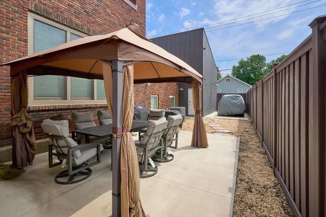 $1,270,000 | 1290 Snelling Avenue North, St. Paul, MN 55108