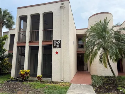 $123,500 | 516 Orange Drive, Unit 20, Altamonte Springs, FL 32701