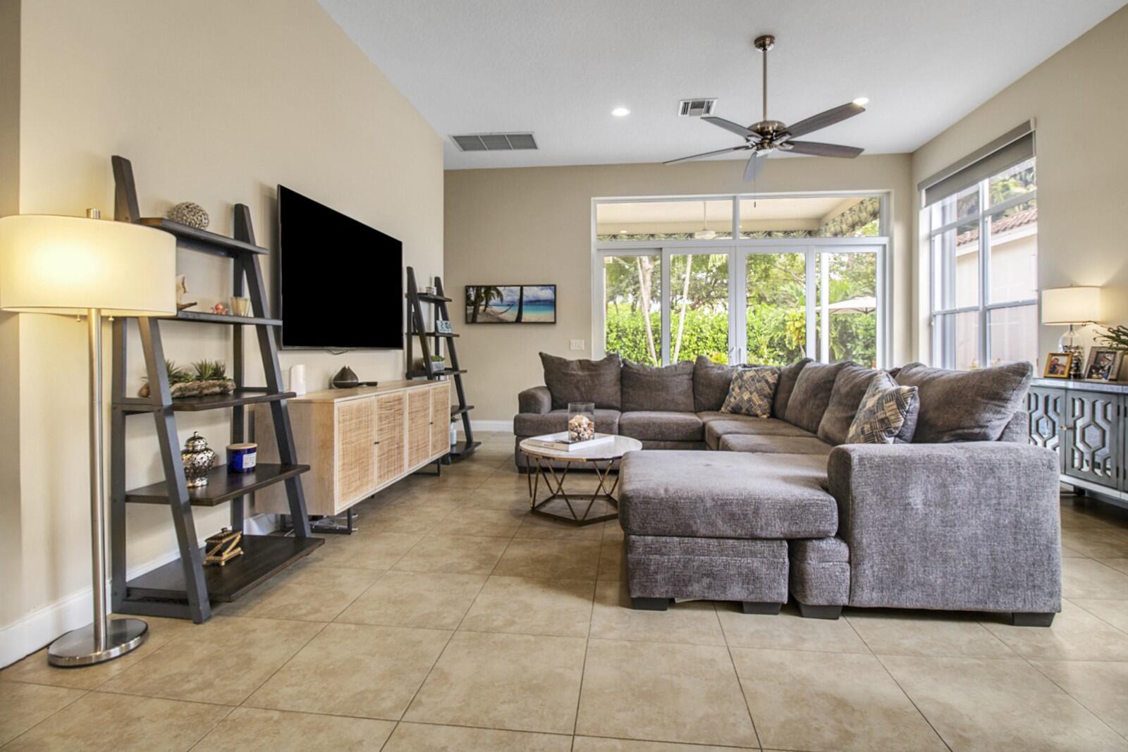 6684 Northwest 23rd Terrace Boca Raton, FL 33496 - Photo 7 of 24 Living Room