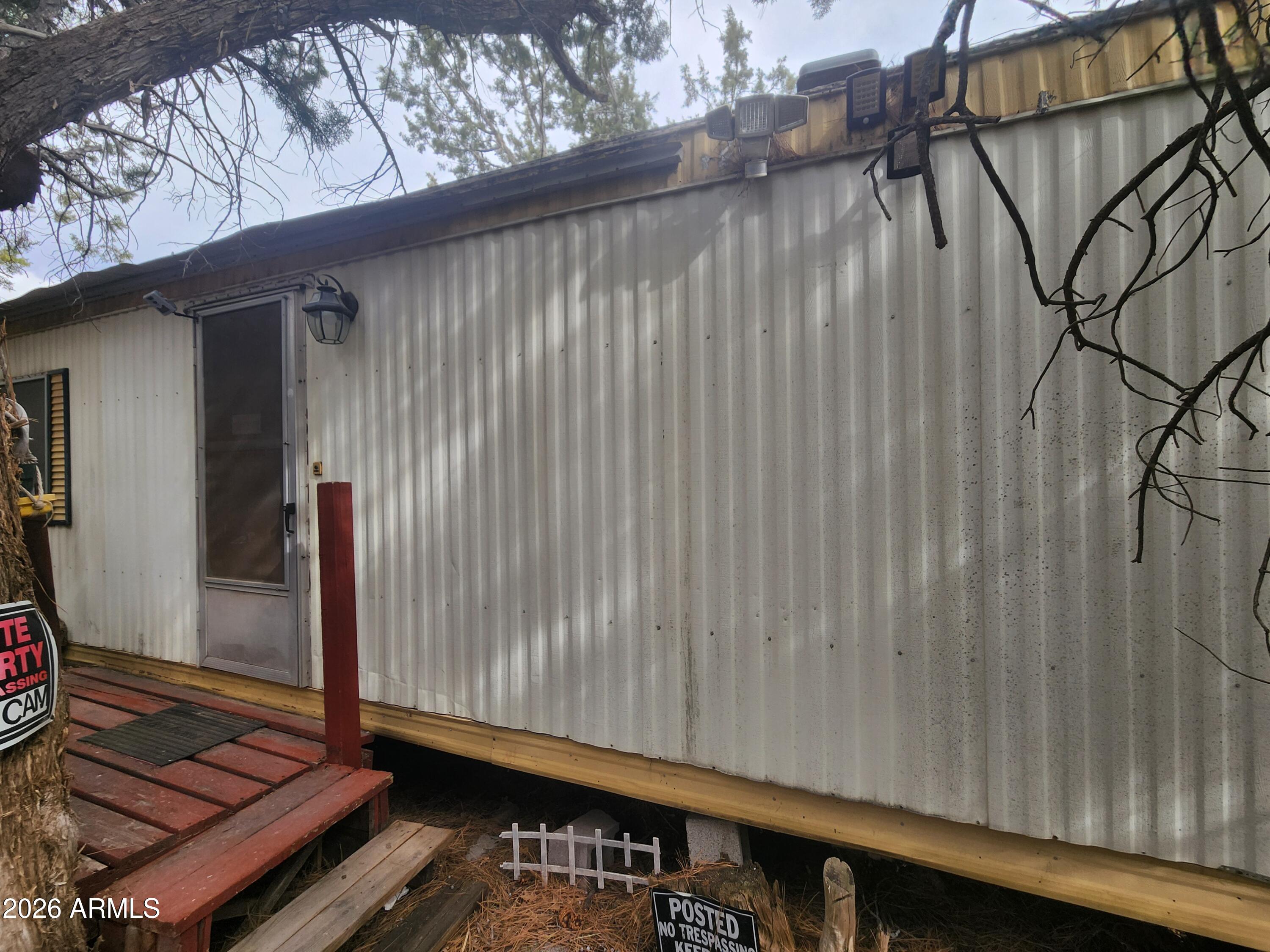 2400 Rogers Loop Show Low, AZ 85901 - Photo 2 of 16 20250412_154052